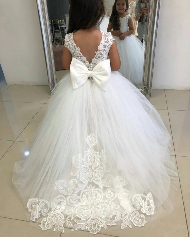 Tulle & Lace Bateau Neck Ball Gown Ivory Flower Girl Dress Manchester